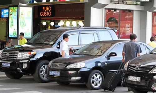 Cấp Thứ trưởng trở xuống sẽ không được bố trí tiền mua xe công